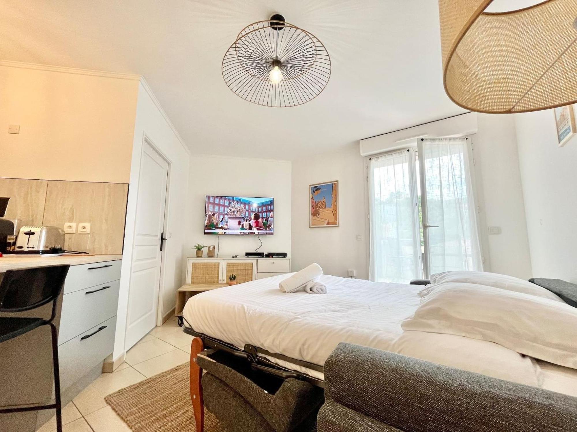 'La Villa Melanie' Neuf, Equipe, Terrasse, Centre Menton Exteriör bild